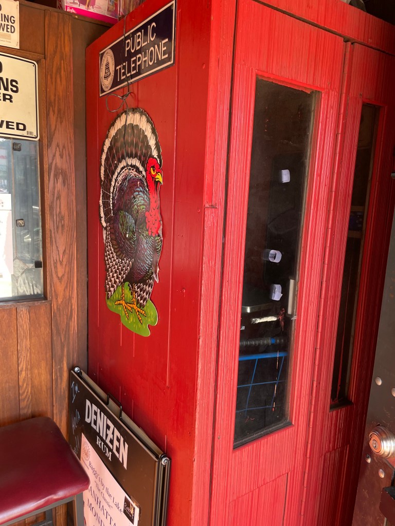 Baggy's, phone booth