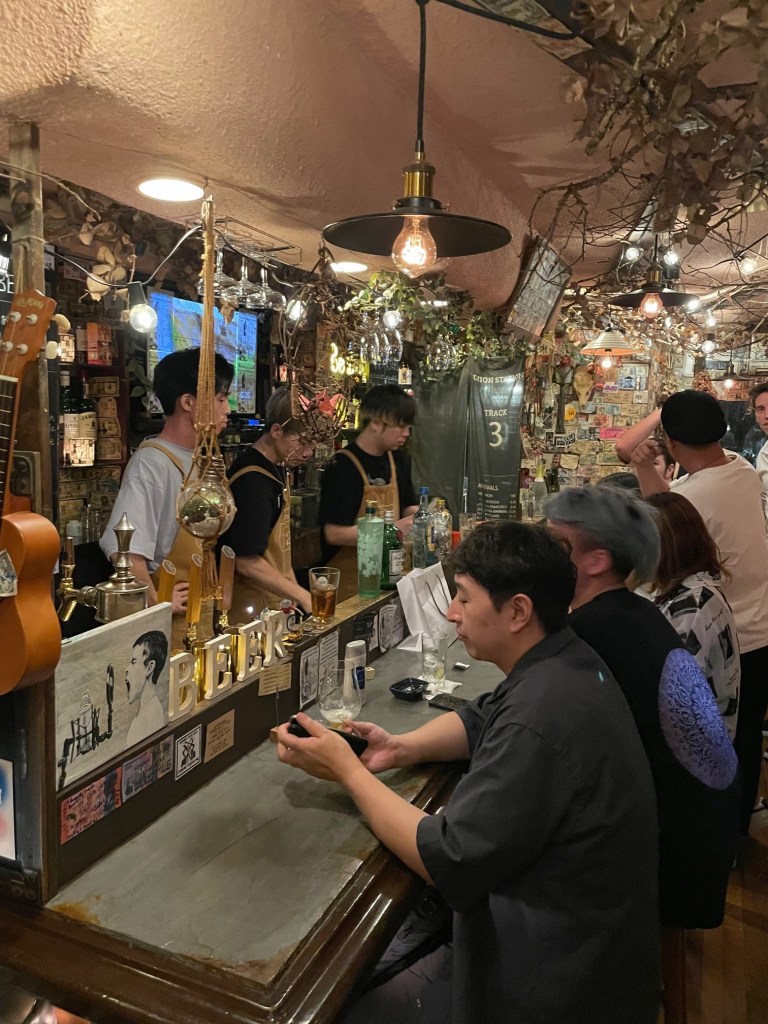 Beer Bar Miyama 162, inside