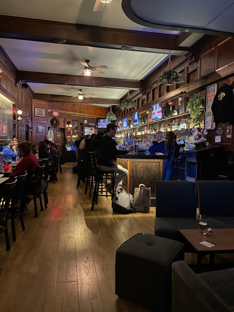 Sutter Station Tavern, interior