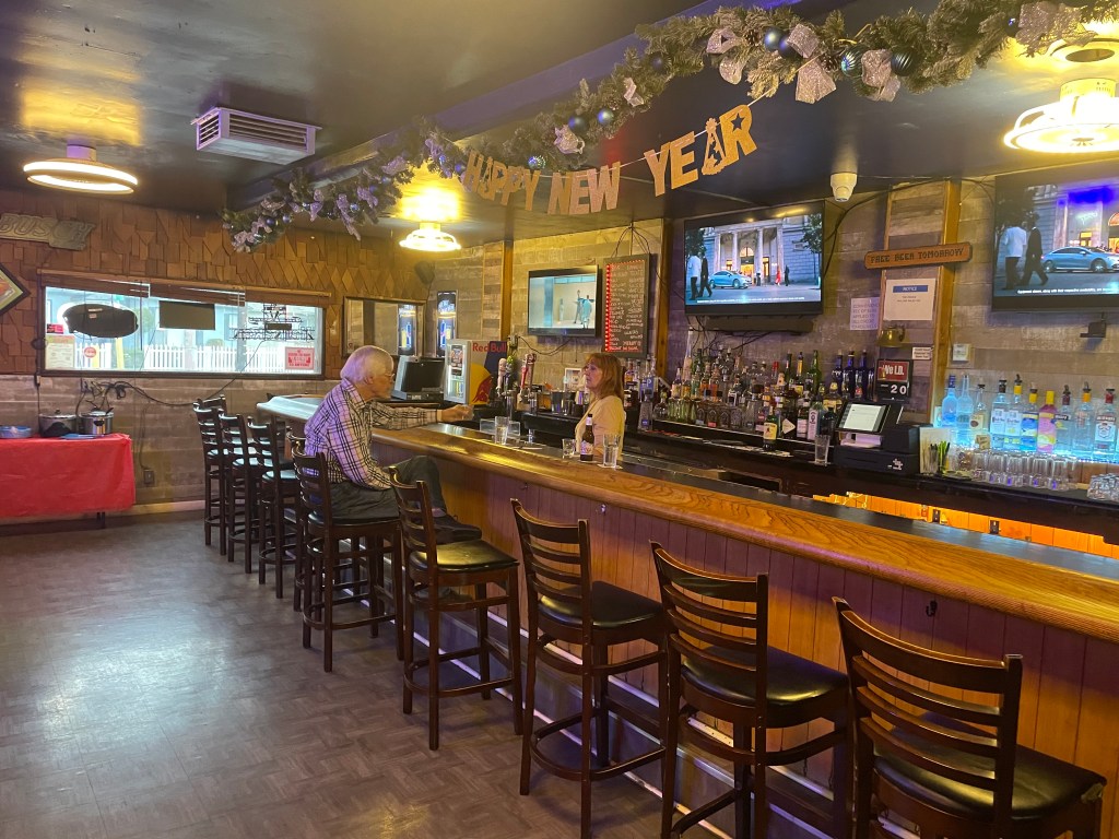 Curly's Place, Hayward, CA, interior