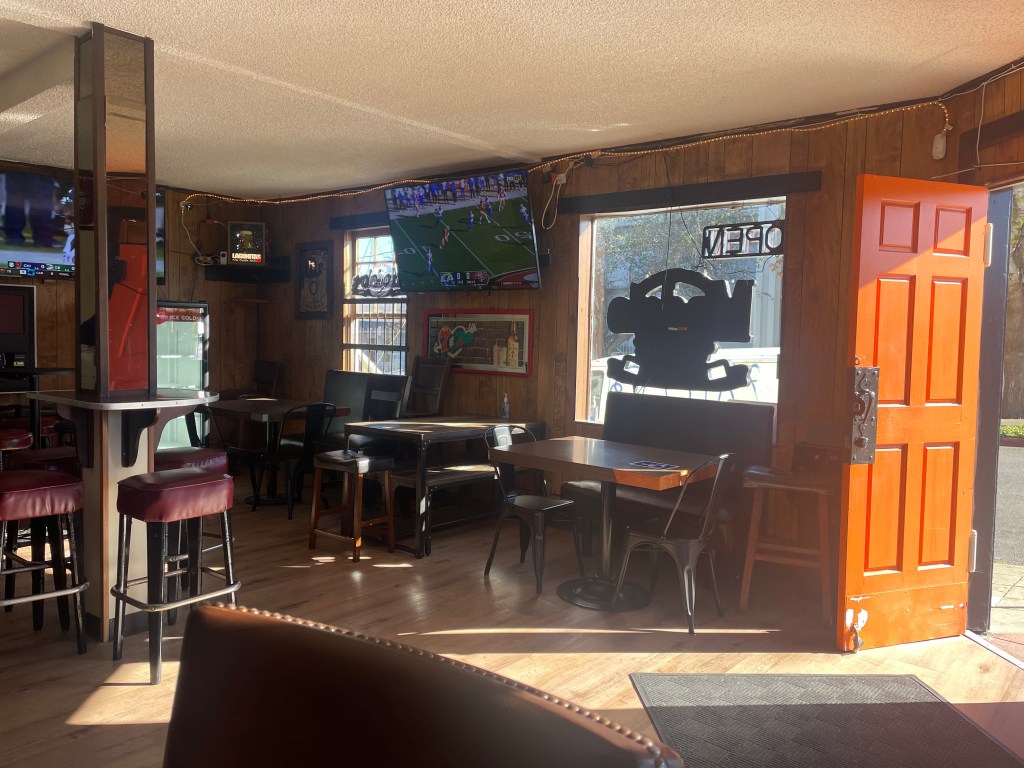 Fairway Club, interior