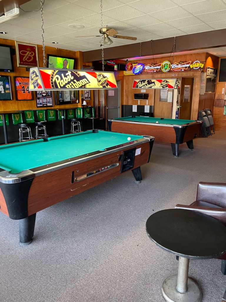George & Walt's, pool tables