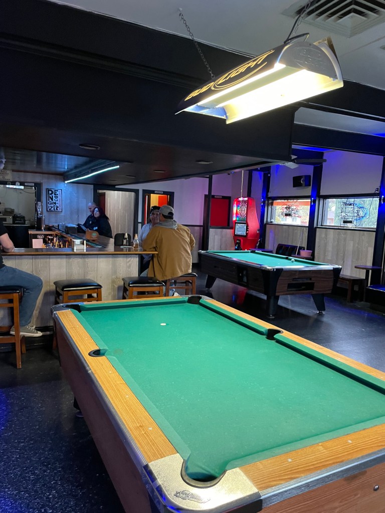 Shar-Ade Cocktail Lounge, Hayward, CA, pool tables