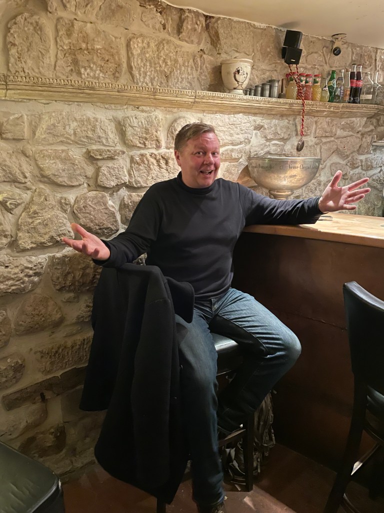 Au Caveau Montpensier, Paris, owner, Jeb