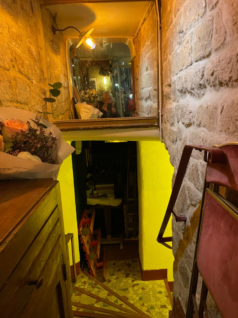 L'Entracte, Paris, interior