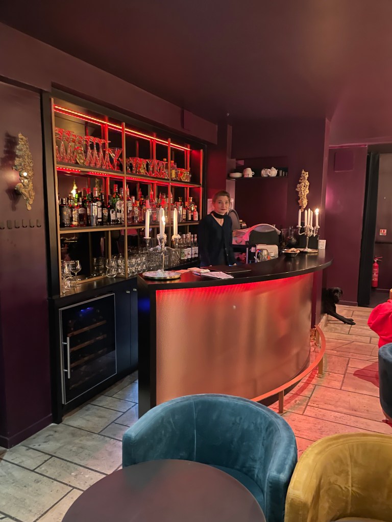 Maison Faust, Paris, bar