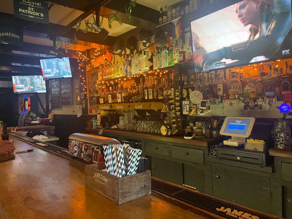 Flanahan's Pub, San Francisco, bar