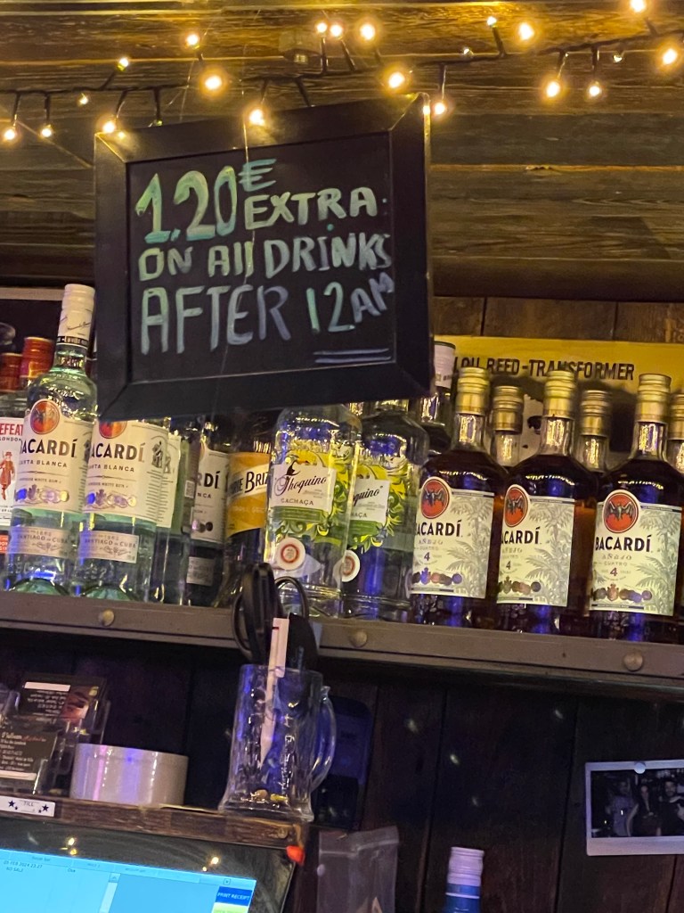 O'Sullivans, Paris, after 12am