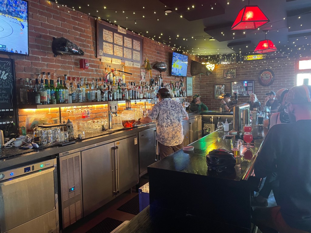 Pitt's Pub, San Francisco, bar