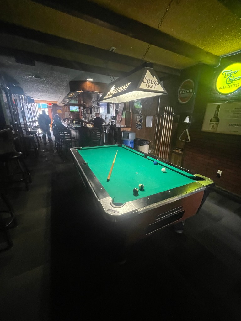 Silver Spur, San Francisco, pool table