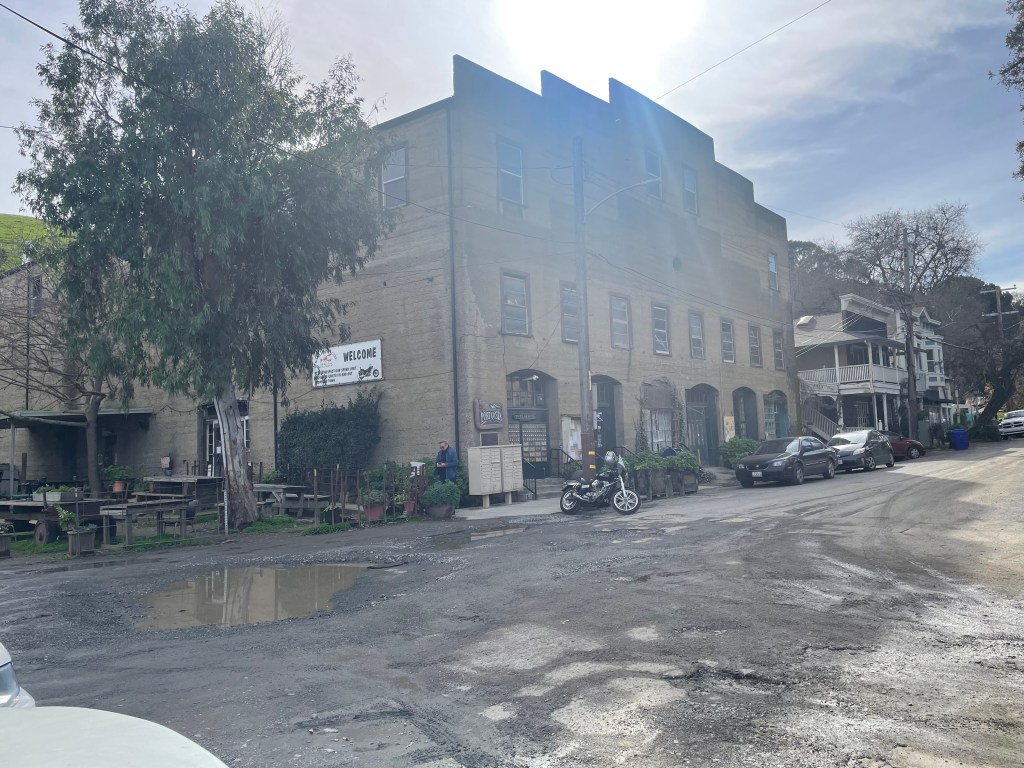 The Warehouse Cafe, Port Costa, exterior