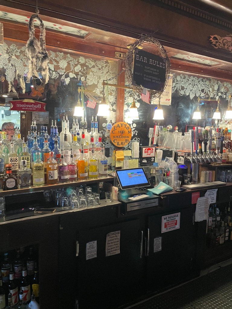Clayton Club Saloon, Clayton, bar