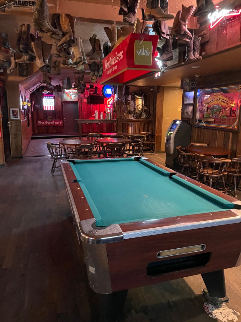 Clayton Club Saloon, Clayton, pooltable