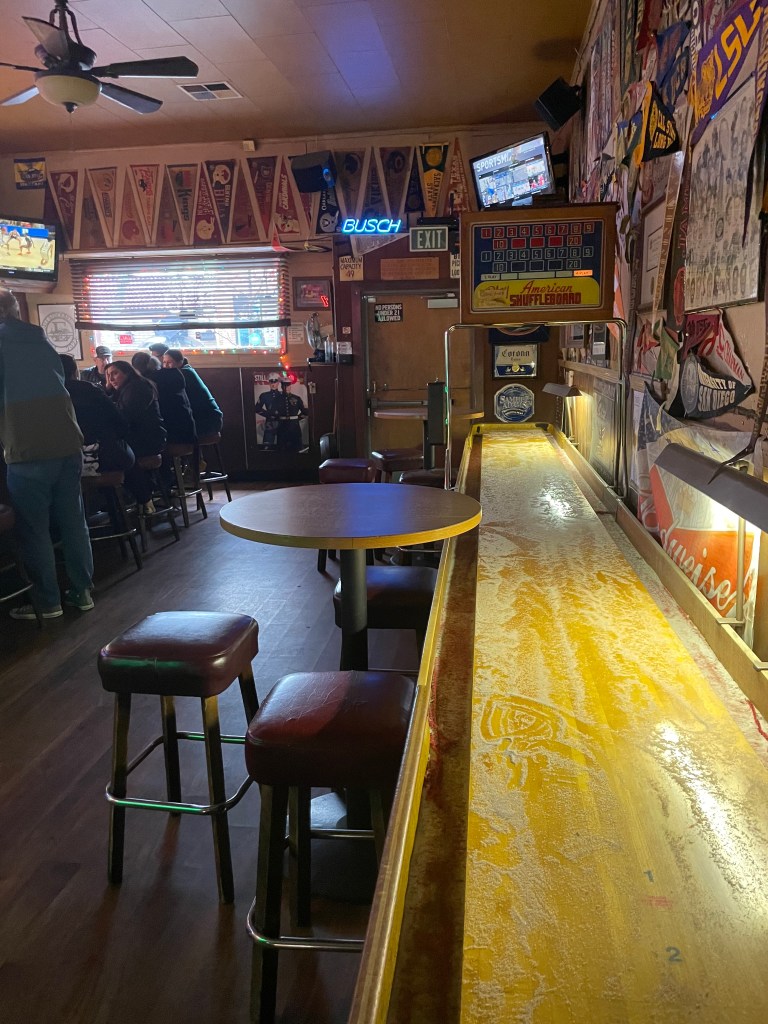 Elliott's, Danville, shuffleboard