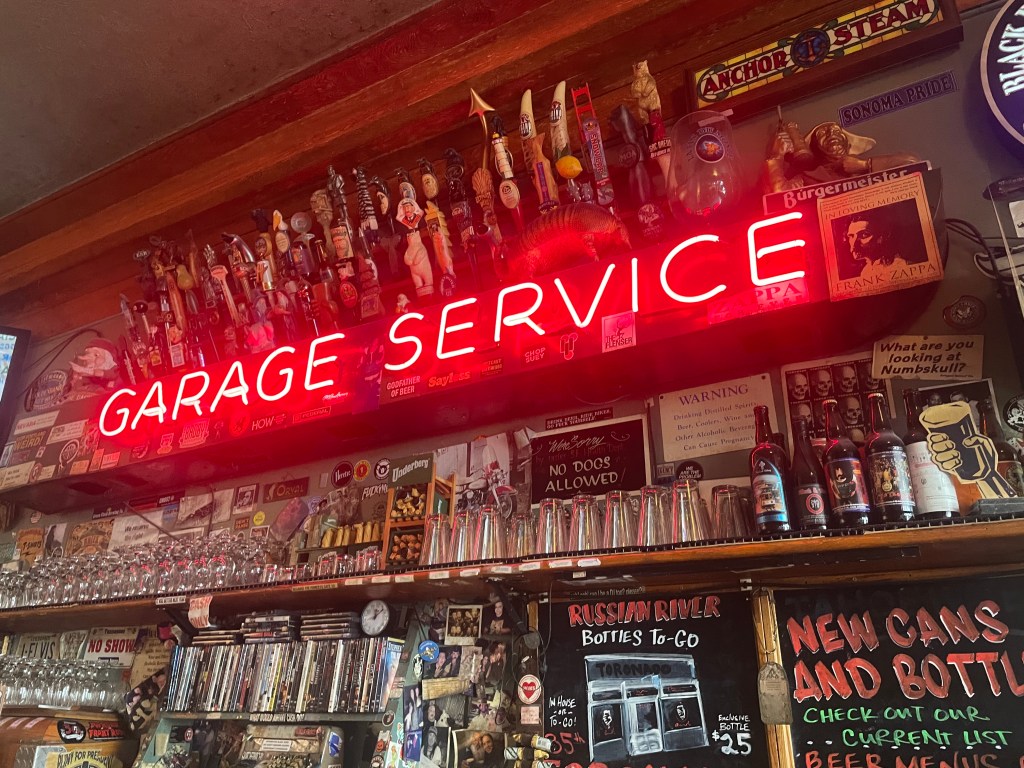 photo of the bar of Toronado, San Francisco