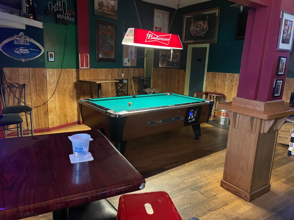 photo of interior of Clooney's Pub, San Francisco