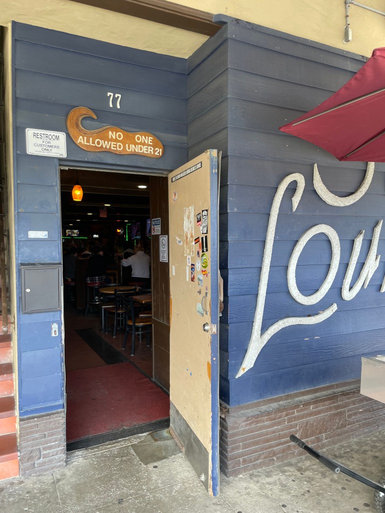 photo of the entrance of the Surf Lounge, Pacifica
