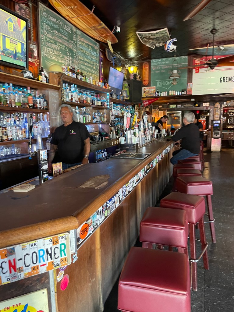 photo of Winter's Tavern, Pacifica