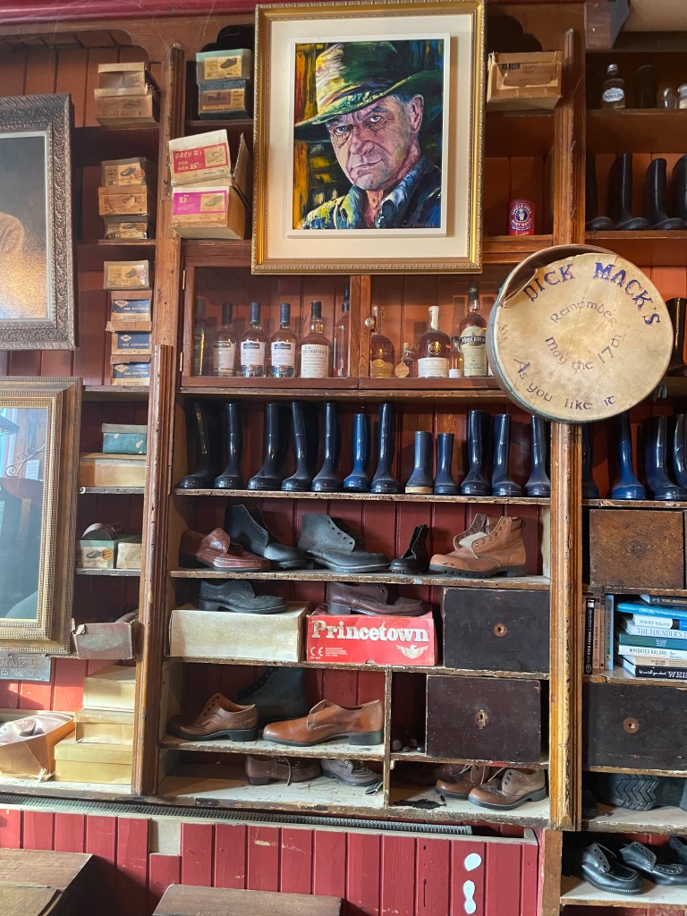 photo of interior Dick Mack's Pub, Dingle, Ireland