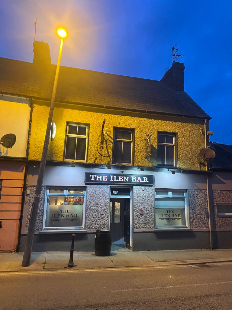 photo of the exterior of The Ilen Bar, Skibbereen, Ireland