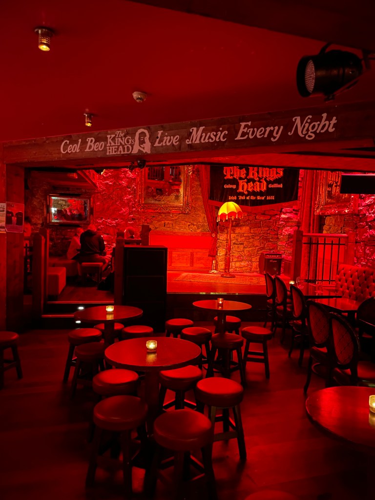 photo of the interior of The Kings Head, Galway, Ireland