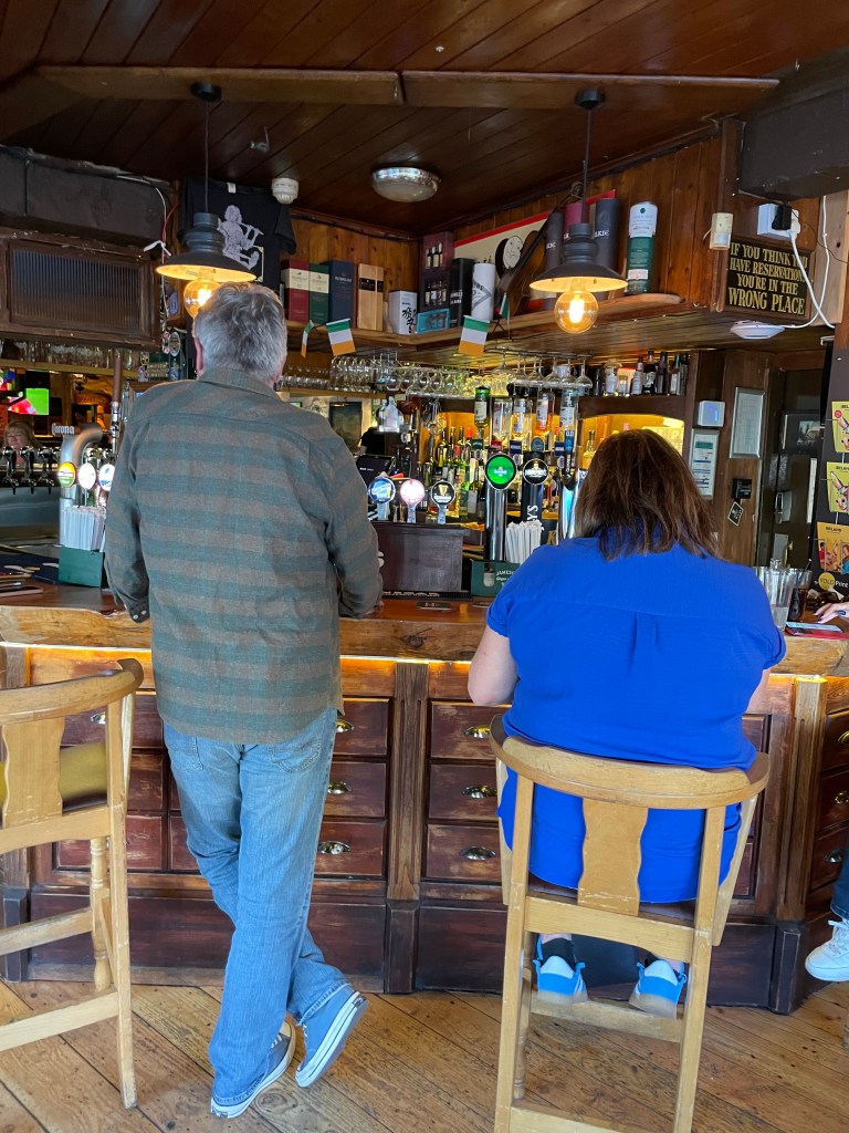 photo of interior of Monroe's Tavern, Galway, Ireland