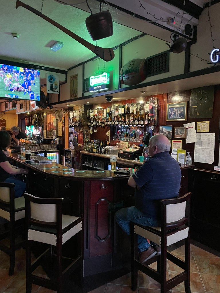 photo of interior of Ollie's Bar, Drogheda. Ireland
