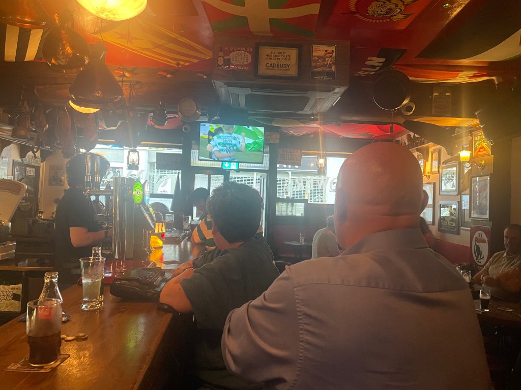 photo of interior of Peadar O'Donnell's, Derry, Ireland