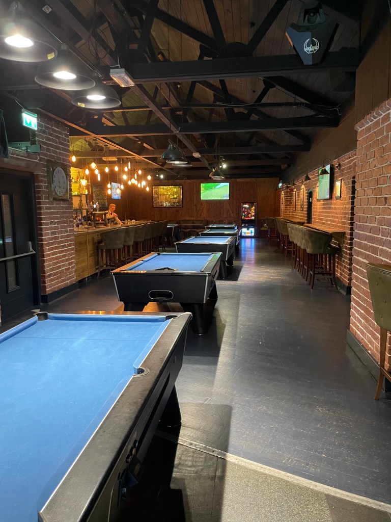 photo of pool tables of Robinsons Bar, Belfast, Ireland