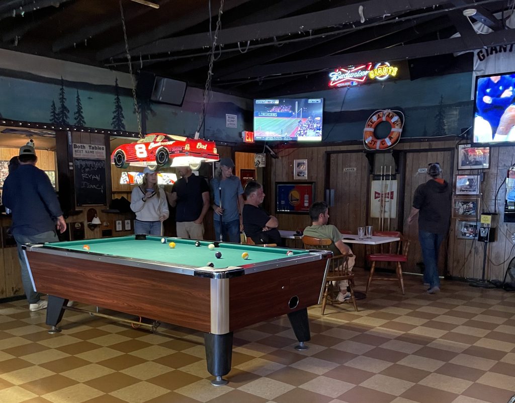 photo of interior of Smitty's Bar, Sausalito, CA