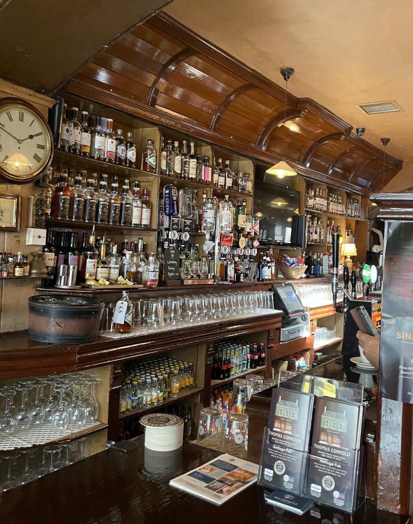 photo of interior of Thomas Connolly Bar, Sligo, Ireland