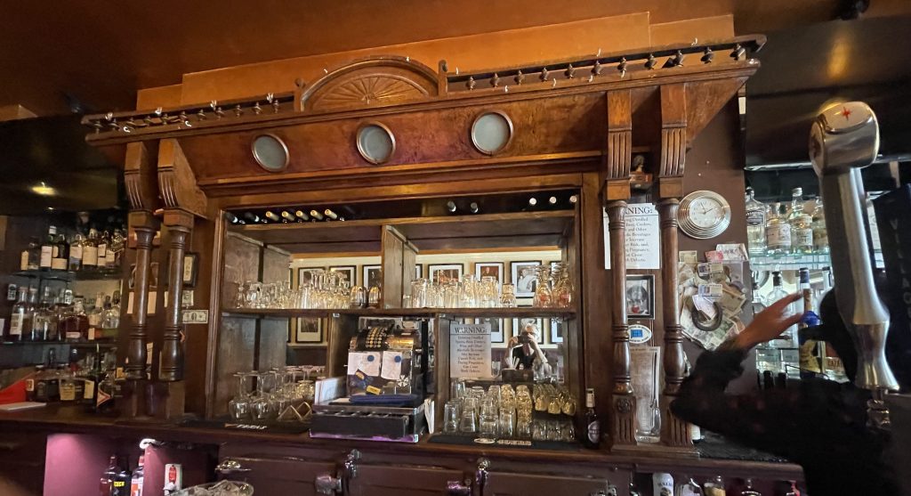 photo of interior of Cresta's Twenty Two Eleven Club, San Francisco