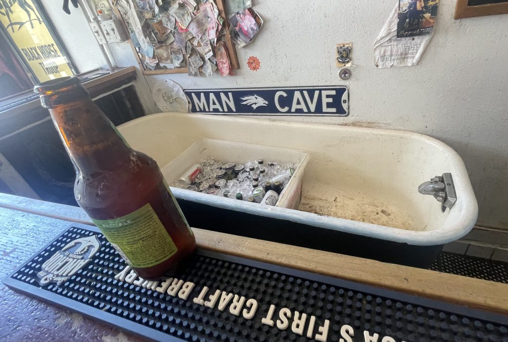 photo of interior of Black Horse London Pub, San Francisco