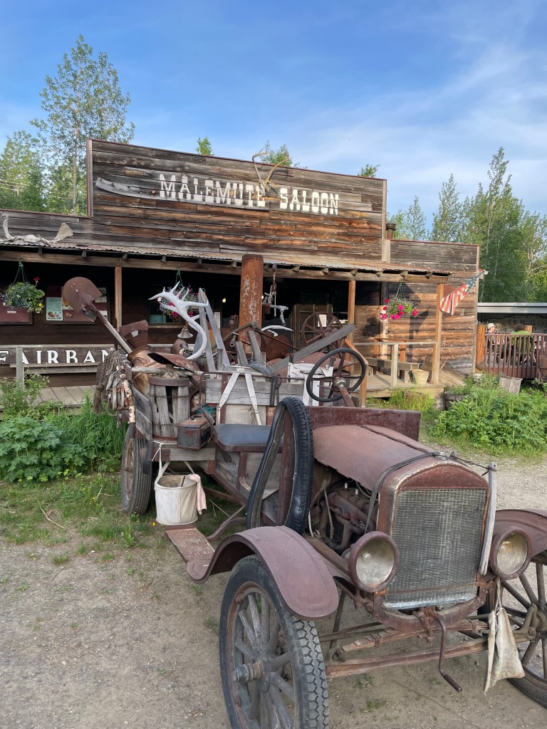 photo of exterior of Malemute Saloon, Fairbanks, Alaska