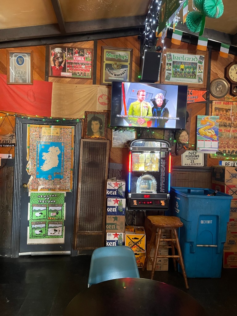 photo of interior of O'Keeffe's Bar, San Francisco