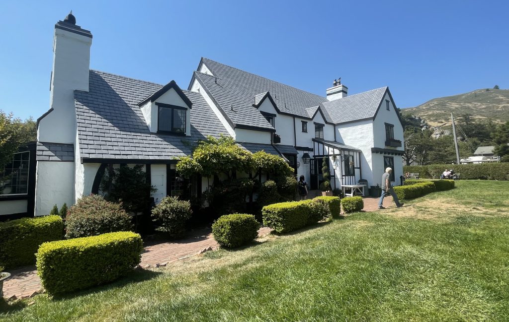 photo of exterior for the Pelican Inn, Muir Beach, CA