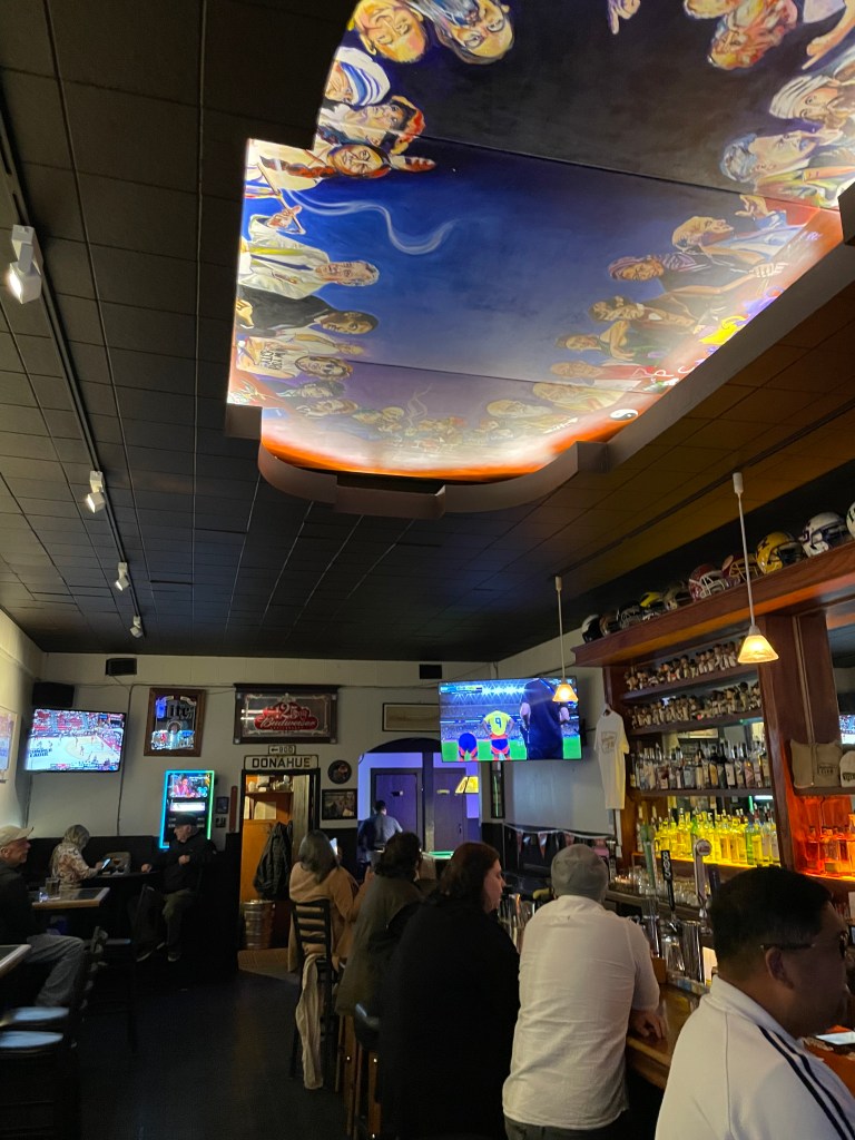 photo of the interior of The Philolosiphers Club, San Francisco