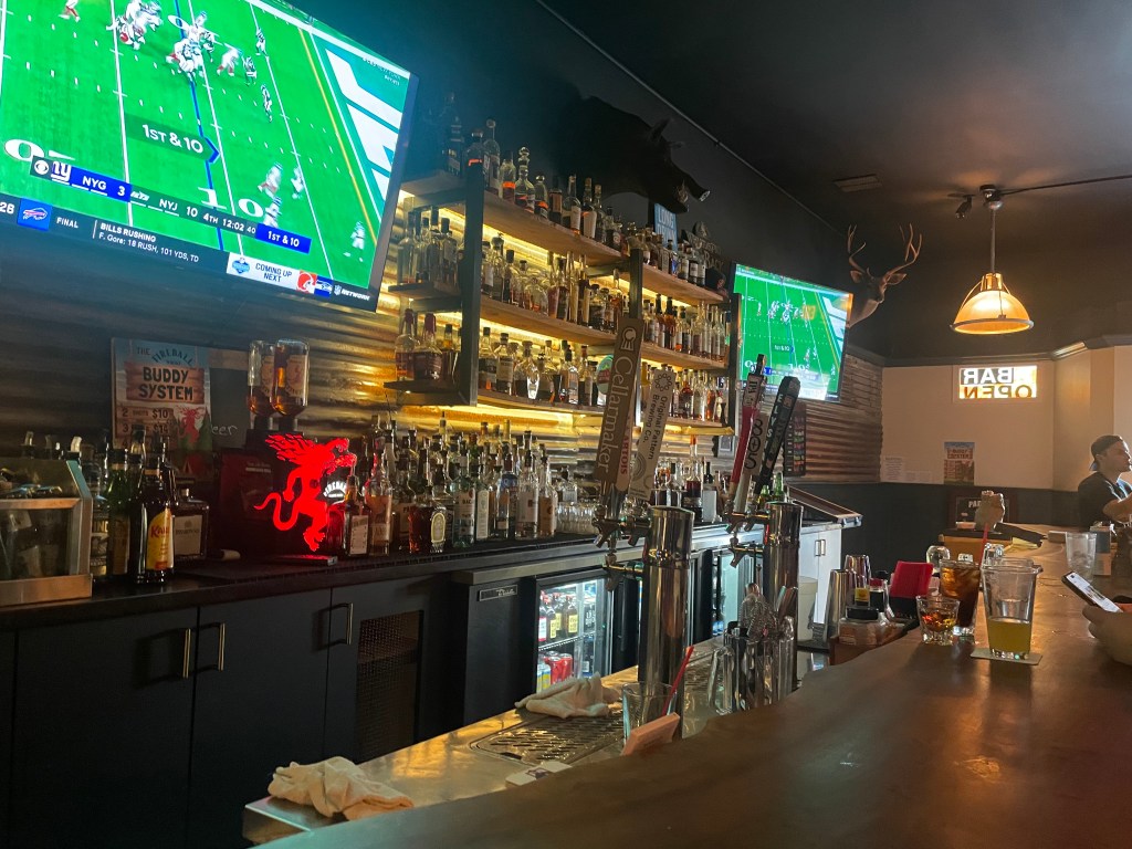 photo of interior for Bucky's Cocktail Lounge, San Mateo, CA