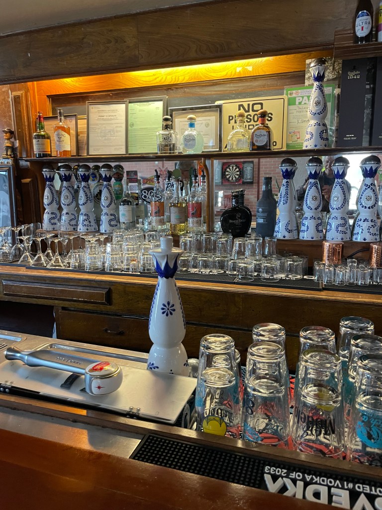 photo of the interior of The Lariat Tavern, Belmont, CA