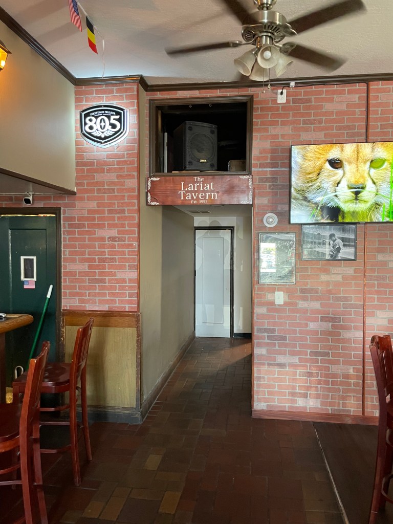 photo of the interior of The Lariat Tavern, Belmont, CA