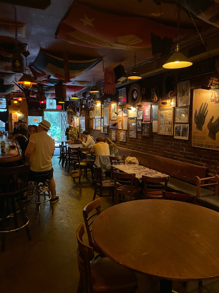 photo of interior of Specs' Twelve Adler Museum Cafe, San Francisco