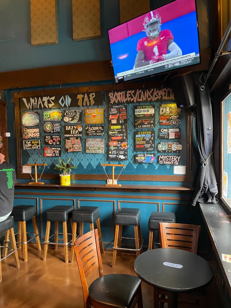 photo of interior of 540 Rogues, San Francisco