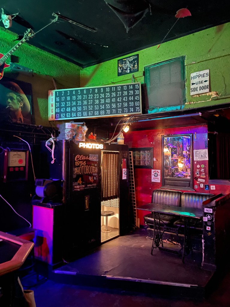 photo of interior of the The Knockout, San Francisco