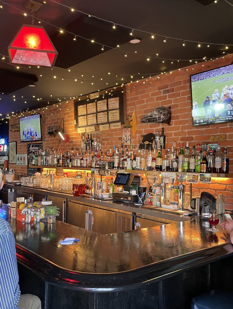 photo of interior of Pitt's Pub, San Francisco