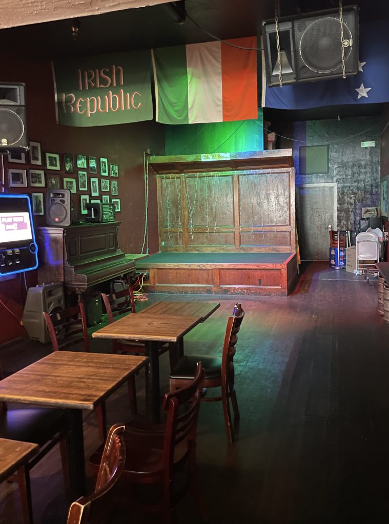 photo of interior of The Plough and the Stars, San Francisco