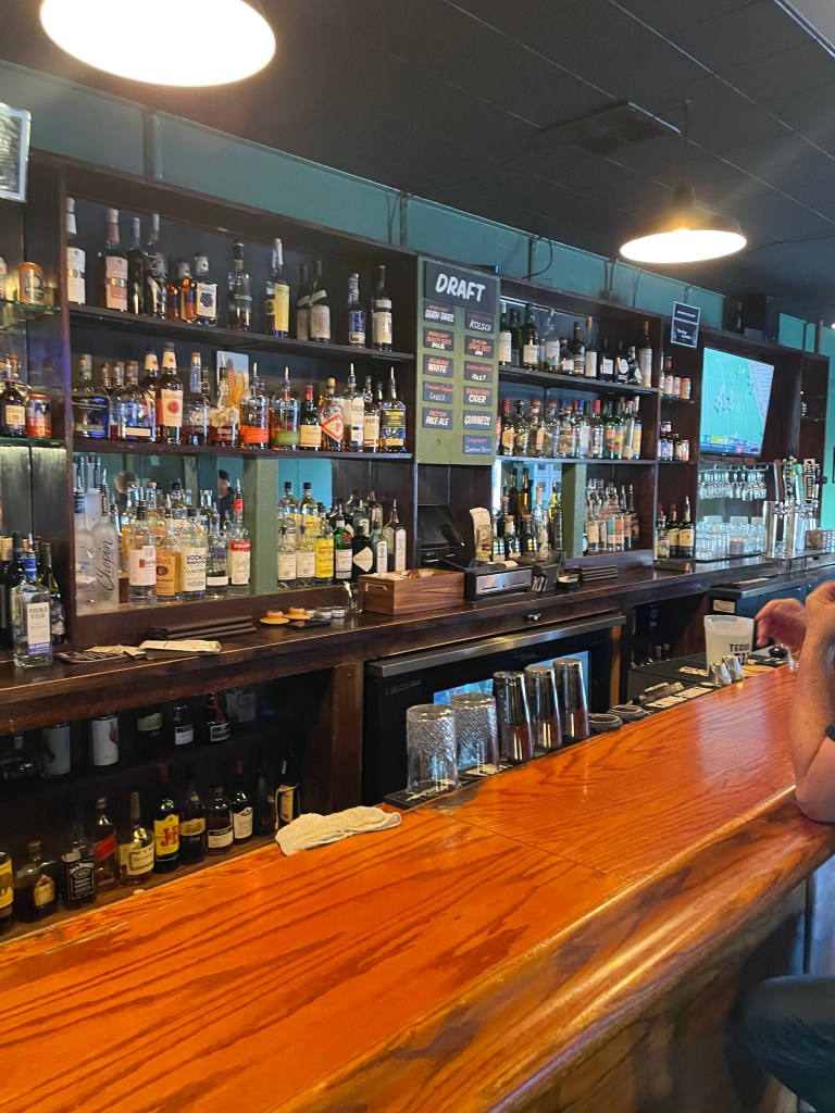 photo of the bar of The Sage & Drifter, San Francisco