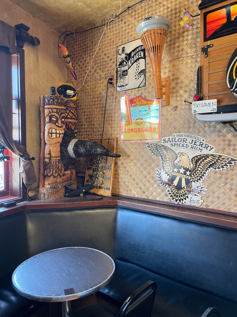 photo of interior of Tiki Haven, San Francisco
