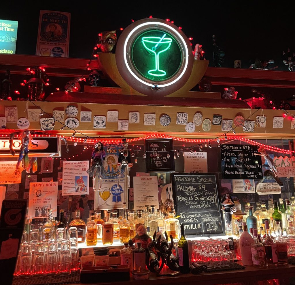 photo of interior of Doc's Clock, San Francisco