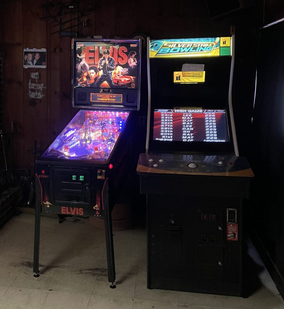 photo of interior of Ed's Place, El Sobrante