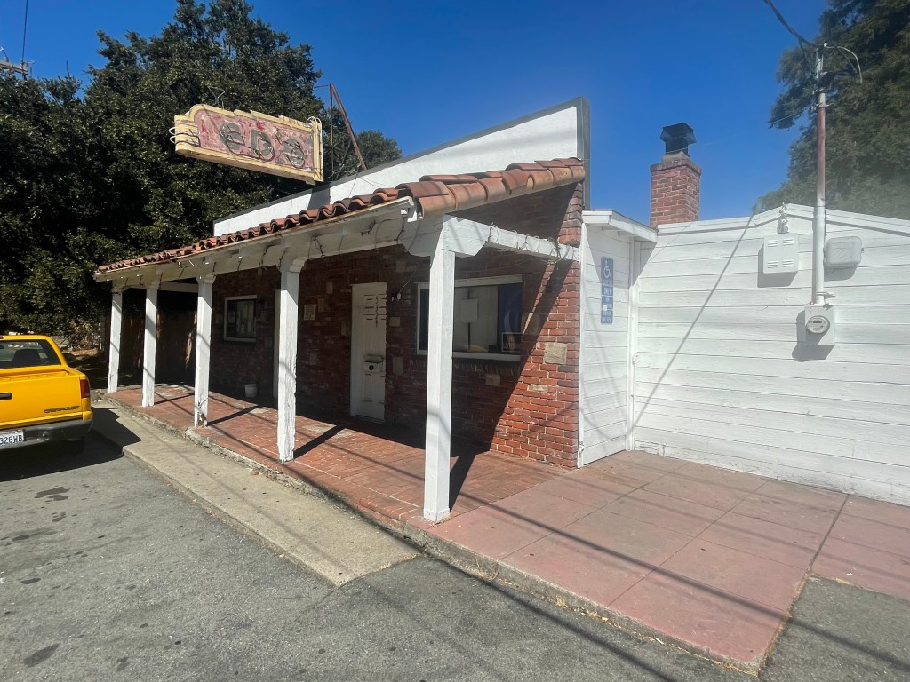 photo of exterior of Ed's Place, El Sobrante